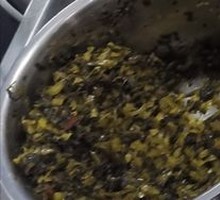 Pickled mustard greens