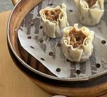 Stuffed Dumplings with Mushrooms and Glutinous Rice