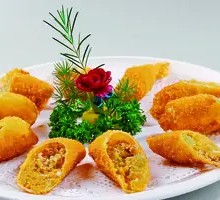 Secret-Recipe Egg Yolk Roll