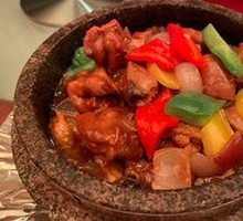 Lingxiao Stone Pot Chicken