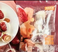 Orange Star-shaped Dumpling with Cheese and Red Date Ice Cream