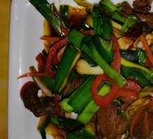 Stir-Fried Lamb with Garlic