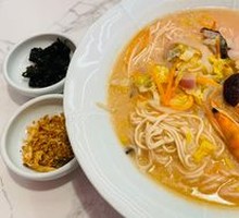 Putian Red Mushroom Noodles