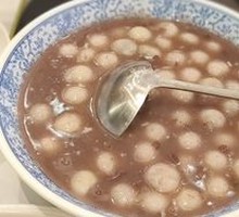 Sweet Rice Balls with Fermented Glutinous Rice and Red Beans
