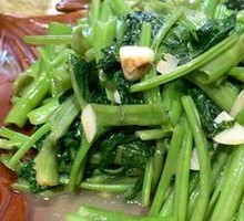 Garlic Stir-Fried Water Spinach