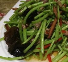 Stir-fried Pork Shreds with Dried Tofu and Water Bamboo