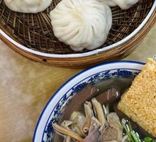 Duck Blood and Vermicelli Soup