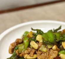 Xiang-Style Stir-Fried Pork