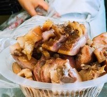 Pork head meat