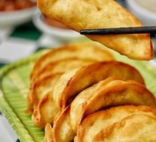 Golden Beef Potstickers