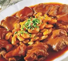 Stewed Pig Trotter with Soybeans