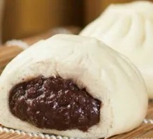 Rose Red Bean Bun