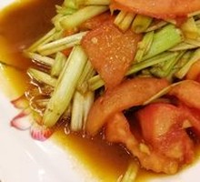 Stir-fried Tomatoes with Water Celery