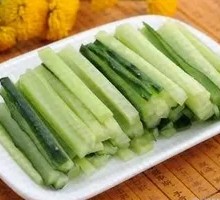 Crisp and Refreshing Cucumber Salad