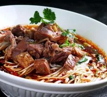 Dry-Cut Beef Stir-Fried Noodles