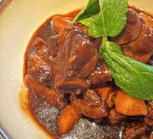 Plum-Scented Spare Ribs