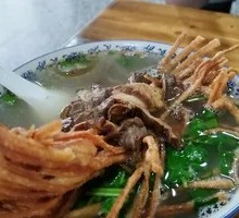 Beef Offal and Fried Dough Noodles Soup