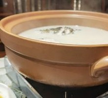 Signature Qiandao Lake Fish Head Hot Pot