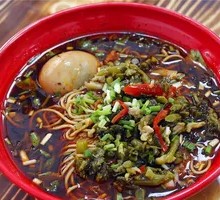 Special Pickled Mustard Greens and Pork Noodles