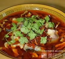 招牌肥肠鱼