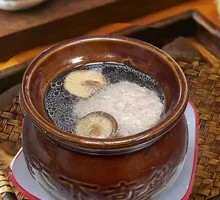 Shiitake Mushroom and Pork Meatball Soup