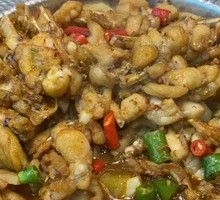 Juicy Garlic Frog Legs