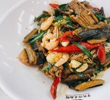 Shrimp and Eel Noodles