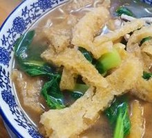 Pig Skin Noodles with Pork Shreds