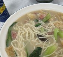 Pig's Skin Sausage and Pork Noodle Soup