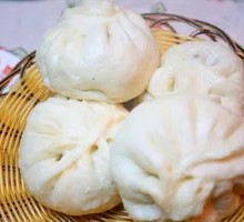 Shepherd's Purse Pork Bun