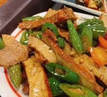 Sichuan-style Pork with Tofu and Green Chili