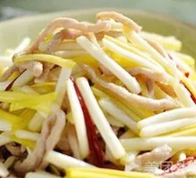 Garlic Shoots with Shredded Pork