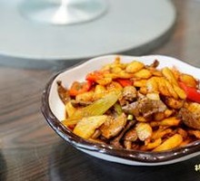 Water Chestnut Stir-fried Pork Liver