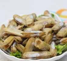 Shrimp, Clam, and Razor Shell Noodles