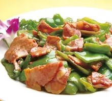 Green Pepper and Bacon Stir-fry