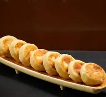 Hand-Cut Beef Rolls
