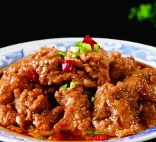Crispy Pork in Steamed Bowl