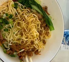 渣渣牛肉拌面