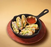 Crispy Taro Paste with Meat Floss
