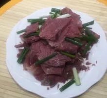 Sauce-Flavored Beef