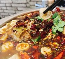 Spicy Pig Intestine Stew with Chicken