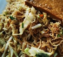 Stir-Fried Rice Noodles