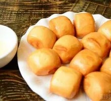 Beauty Steamed Bun