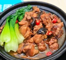 Braised Chicken with Crispy Pork Two-in-One