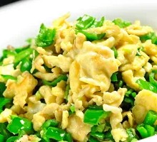 Green Chili and Egg Stir-fry