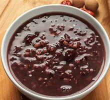 Health-Promoting Black Rice Porridge