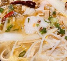 Sour Cabbage with Small Fish
