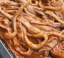 Beef tendon noodles