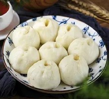 Minced Pork and Vermicelli Buns