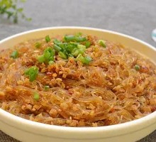 Stir-Fried Noodles with Meatballs
